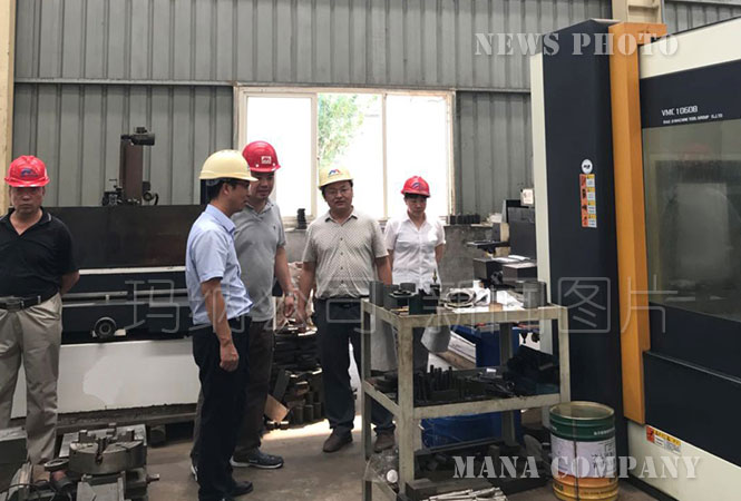 墻板機(jī)加工中心3 墻板機(jī)加工中心3